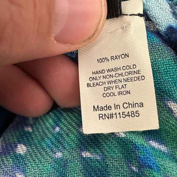 Apt. 9 Blue & Green Patterned Infinity Scarf 100% Rayon - Picture 4 of 4